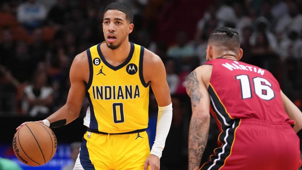  步行者哈利伯顿 三分11中7刷新队史  